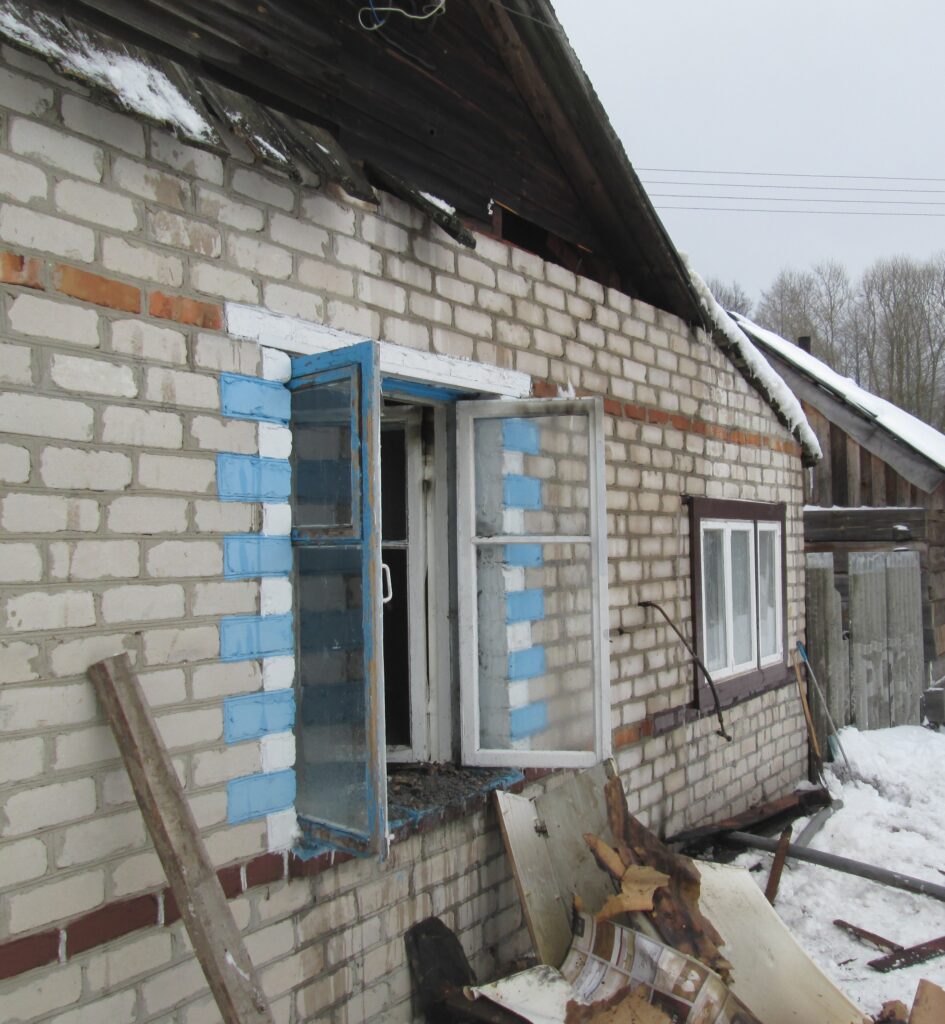 В Бродах произошел пожар в жилом доме — Пружаны. Погода в Пружанах.  Районные будни. Раённыя буднi